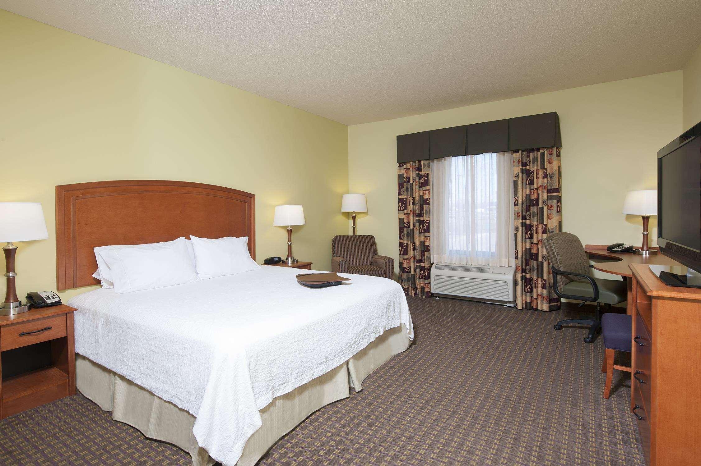 Hampton Inn Macomb Extérieur photo