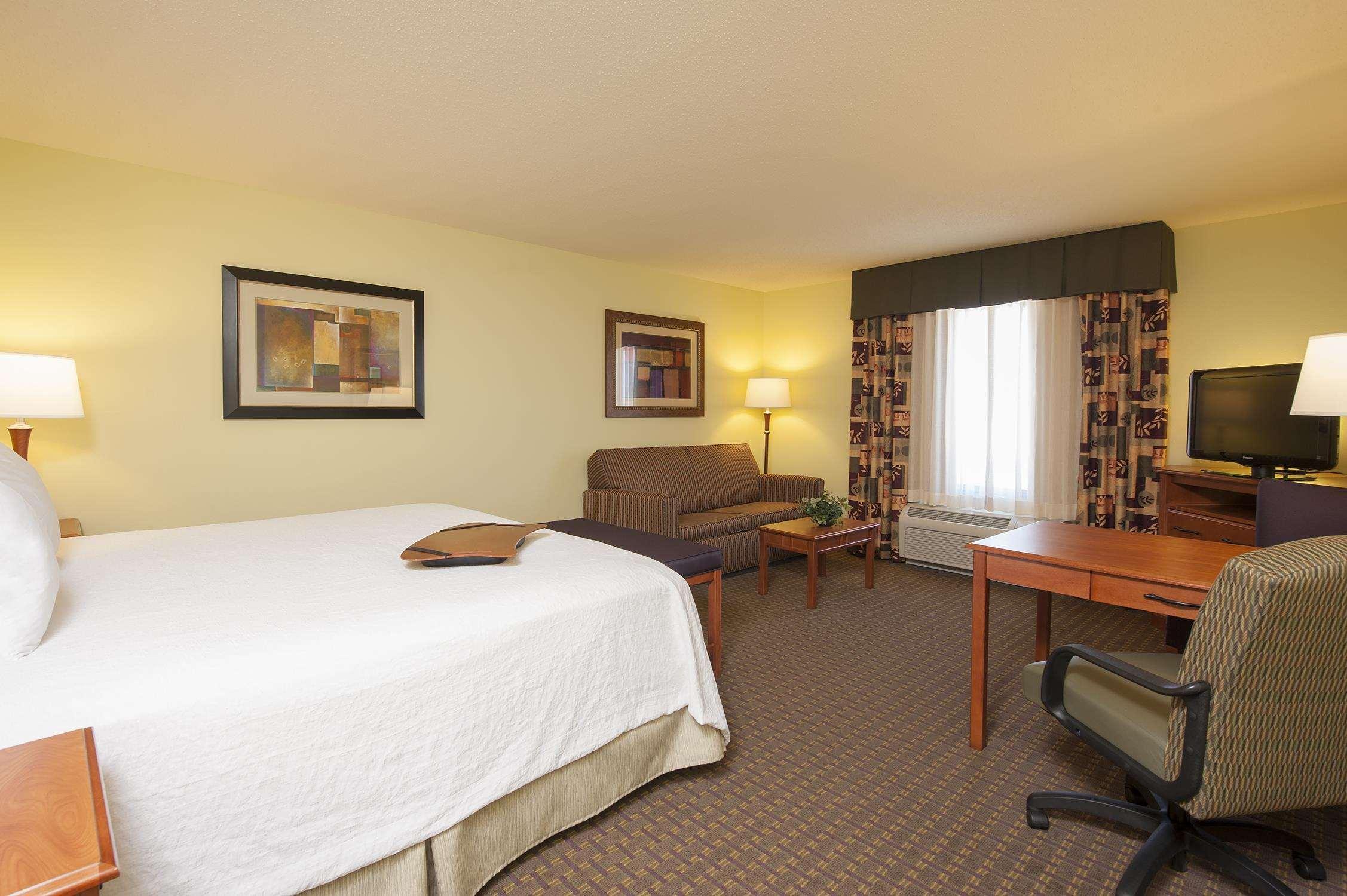 Hampton Inn Macomb Extérieur photo
