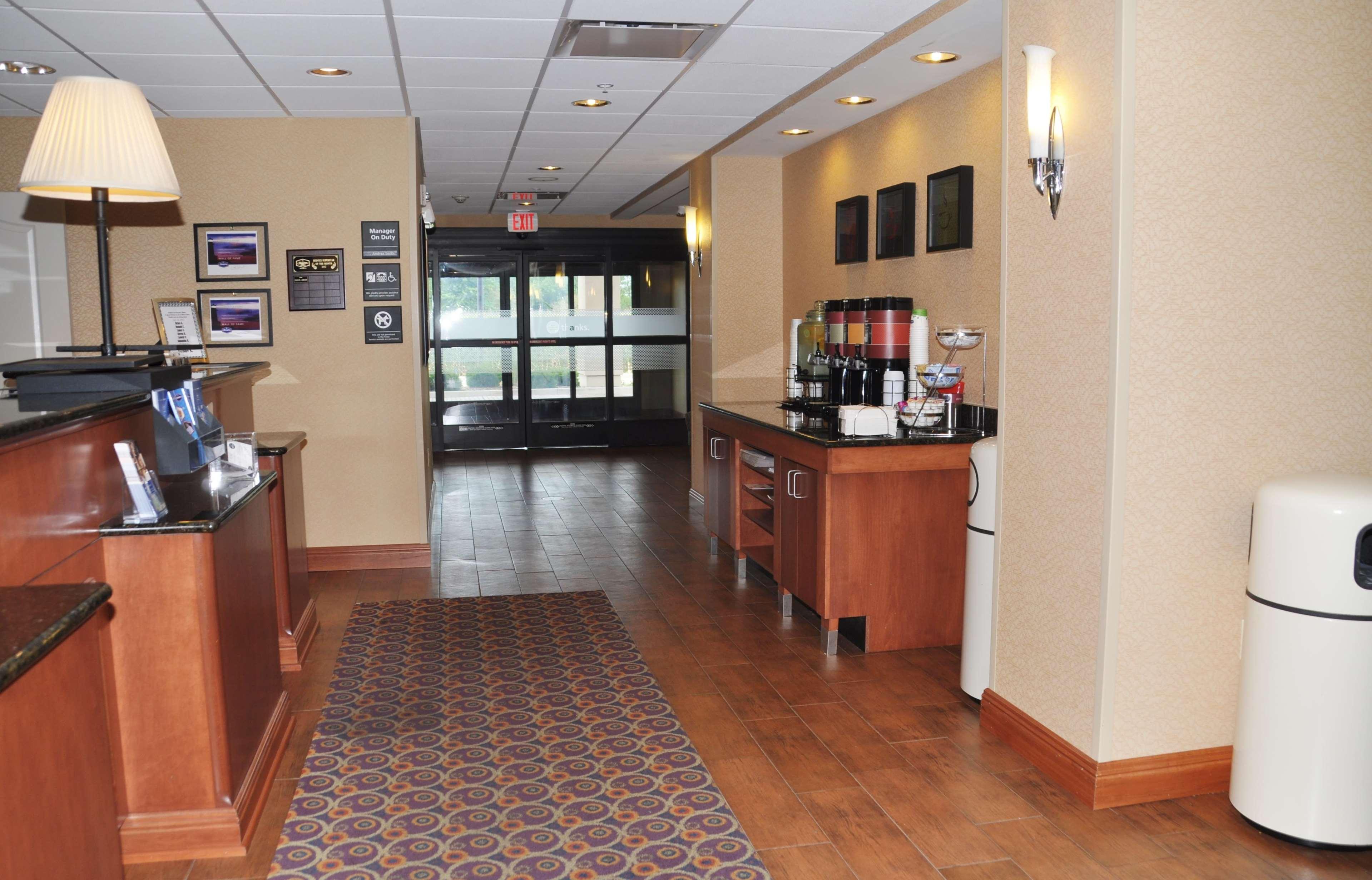 Hampton Inn Macomb Extérieur photo