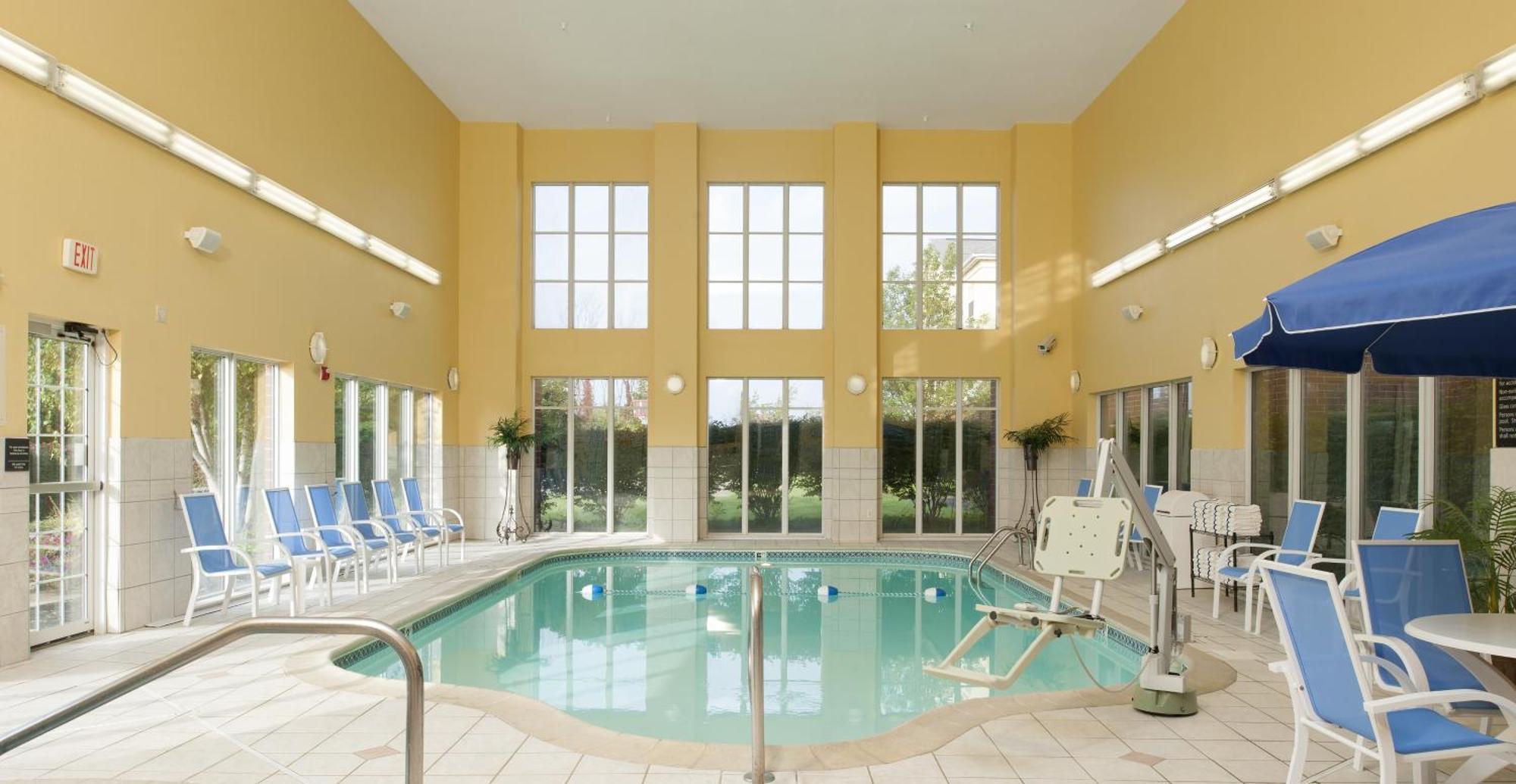 Hampton Inn Macomb Extérieur photo